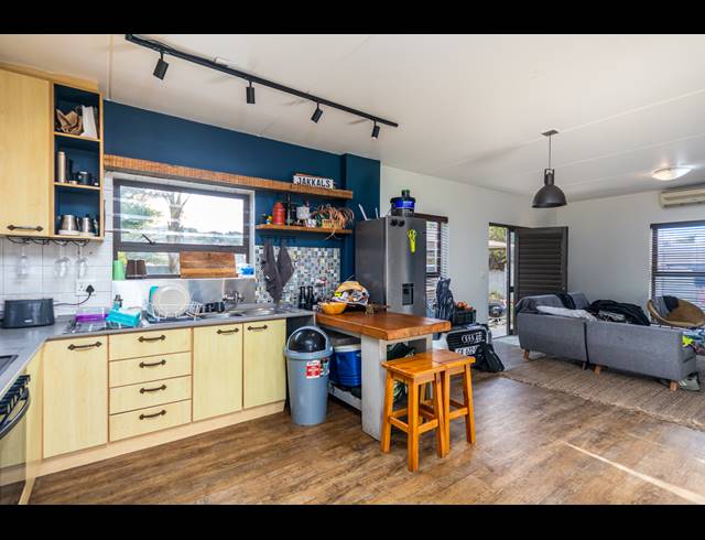 3 BEDROOM FREESTANDING SOLD IN WEST BEACH